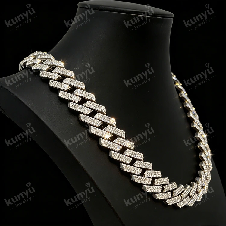Trendi Cuban Streetwear Choker